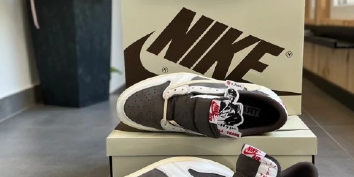 Travis Scott Reverse Mocha: En sneaker, der skriver historie